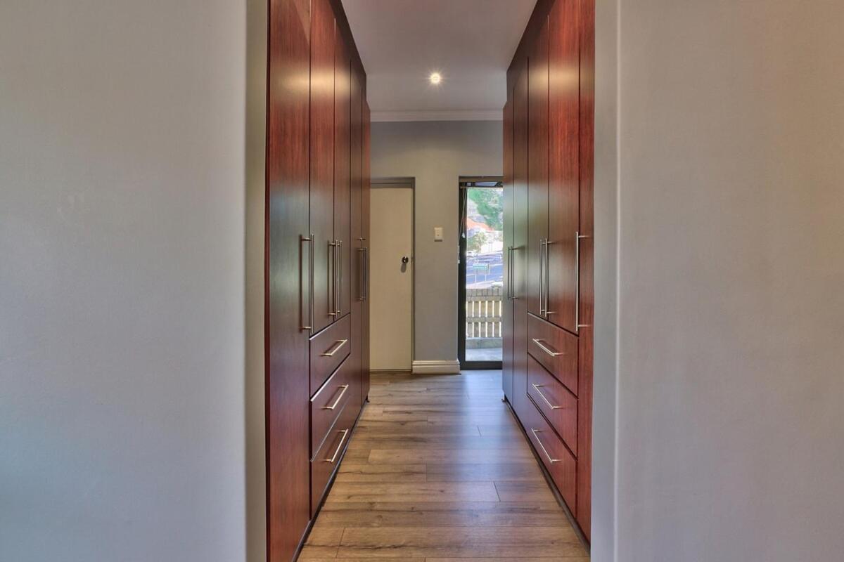 Tranquil Family Escape Spacious & Garden * Cape Town